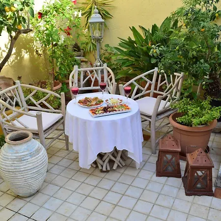 佩特里诺酒店 Rhodes City